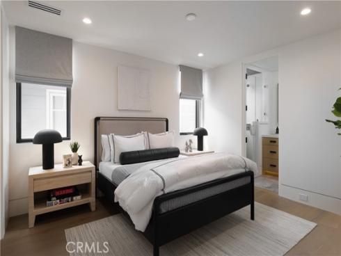 412 Heliotrope Avenue, Corona del Mar, CA