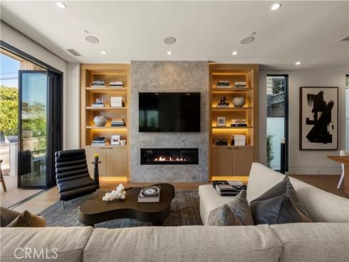 412 Heliotrope Avenue, Corona del Mar, CA