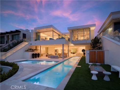 1119  Dolphin  , Corona del Mar, CA