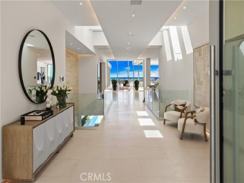 1119  Dolphin  , Corona del Mar, CA