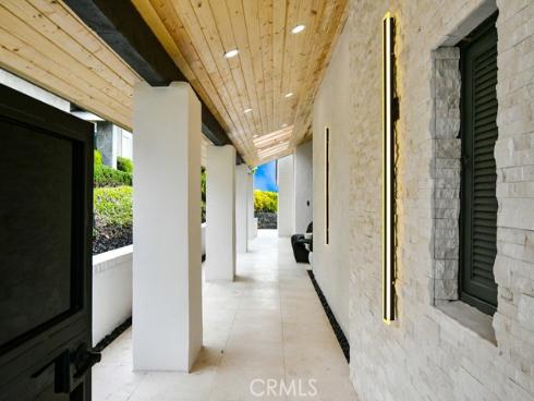 10 White Water Drive, Corona del Mar, CA