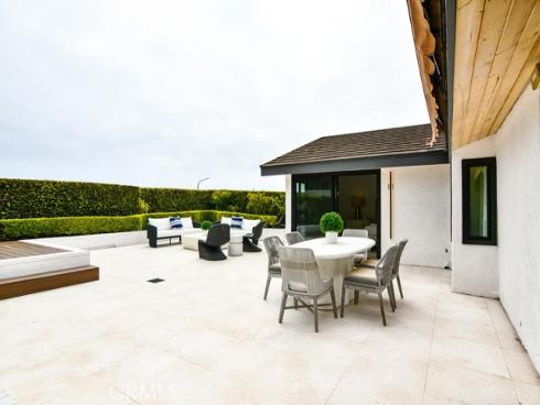 10 White Water Drive, Corona del Mar, CA