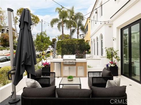 502 Jasmine A Avenue, Corona del Mar, CA