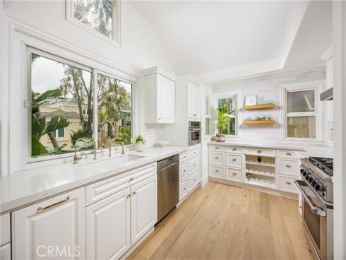 423 Poppy Avenue, Corona del Mar, CA