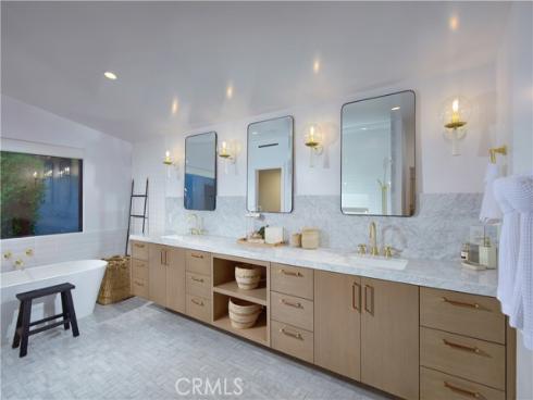 333 Milford Drive, Corona del Mar, CA