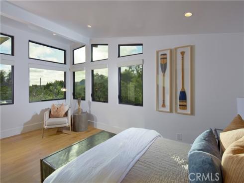 333 Milford Drive, Corona del Mar, CA