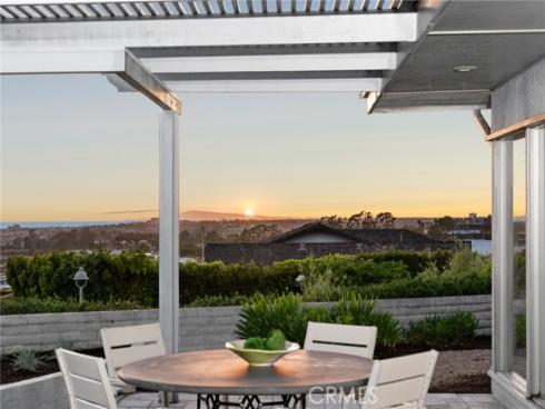 2701 Windover Drive, Corona del Mar, CA