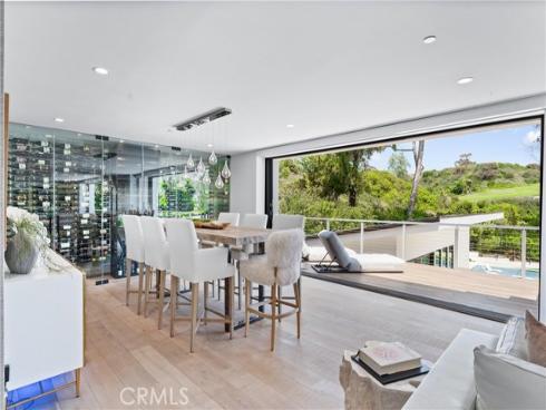 552  Seaward Rd  , Corona del Mar, CA