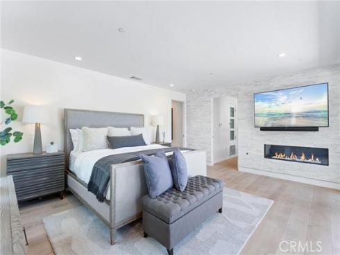552  Seaward Rd  , Corona del Mar, CA