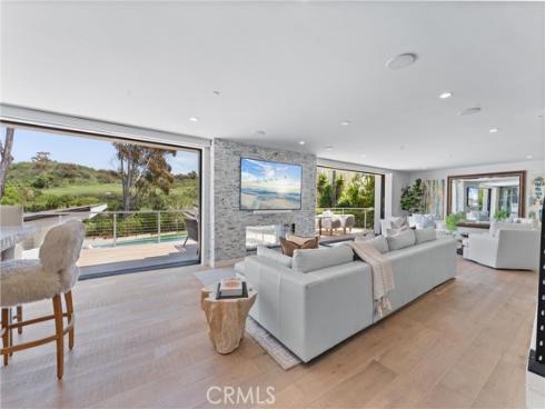552  Seaward Rd  , Corona del Mar, CA