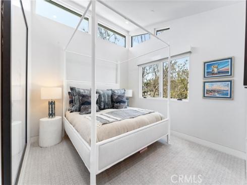 552  Seaward Rd  , Corona del Mar, CA