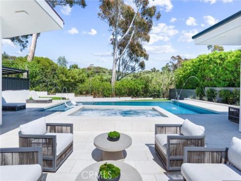 552  Seaward Rd  , Corona del Mar, CA