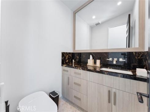 552  Seaward Rd  , Corona del Mar, CA