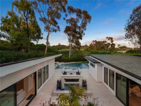 552  Seaward Rd  , Corona del Mar, CA