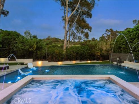 552  Seaward Rd  , Corona del Mar, CA