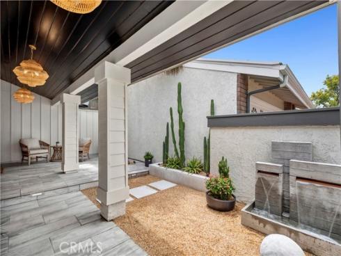 11  Mainsail   Drive, Corona del Mar, CA