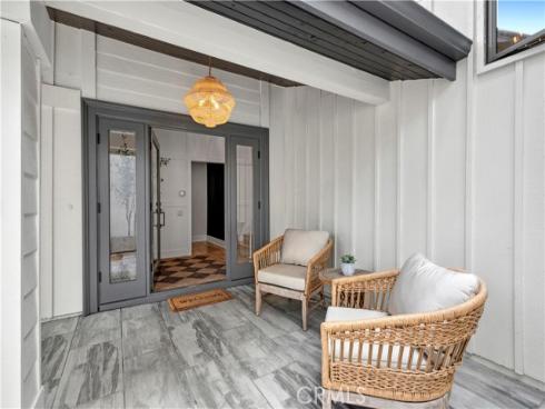 11  Mainsail   Drive, Corona del Mar, CA