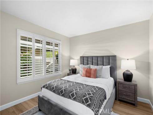 31  Carmel Bay   Drive, Corona del Mar, CA