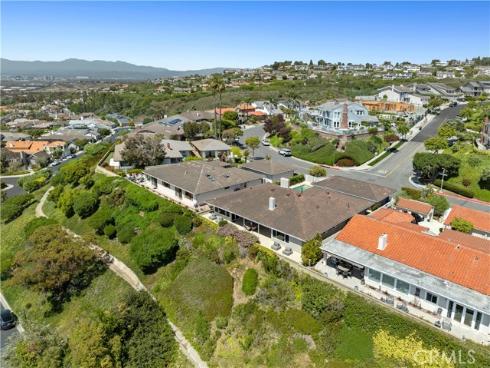 31  Carmel Bay   Drive, Corona del Mar, CA