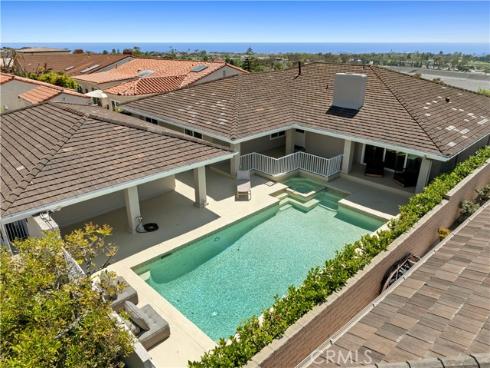 31  Carmel Bay   Drive, Corona del Mar, CA