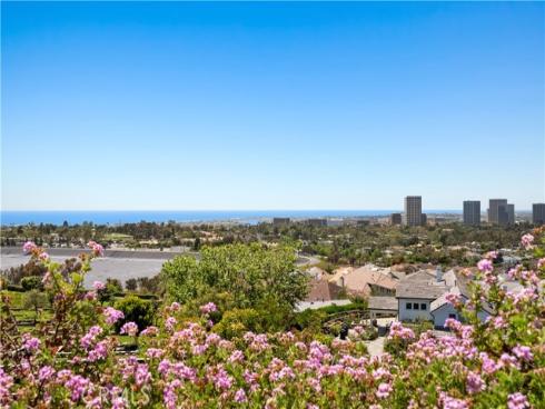 31  Carmel Bay   Drive, Corona del Mar, CA