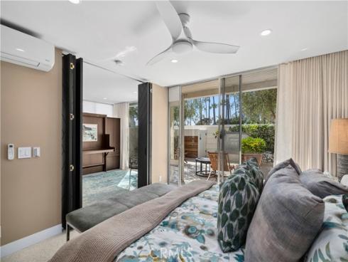 741 Avocado 101 Avenue, Corona del Mar, CA