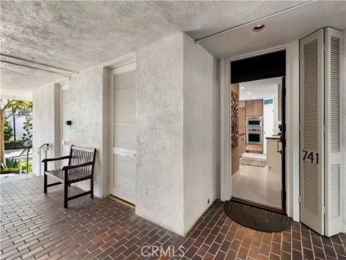 741 Avocado 101 Avenue, Corona del Mar, CA