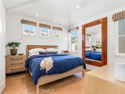 716 Iris Avenue, Corona del Mar, CA