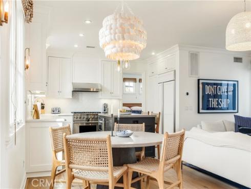 716 Iris Avenue, Corona del Mar, CA