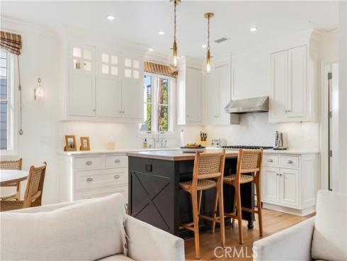 716 Iris Avenue, Corona del Mar, CA