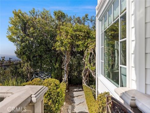 1  San Mateo   Way, Corona del Mar, CA