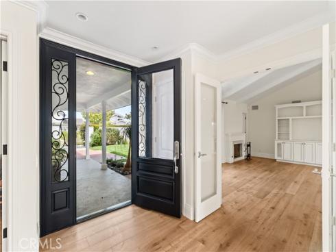 1520 Sandcastle Drive, Corona del Mar, CA