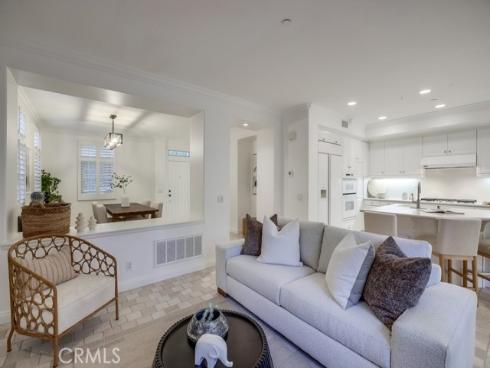 2569 Bungalow Place, Corona del Mar, CA