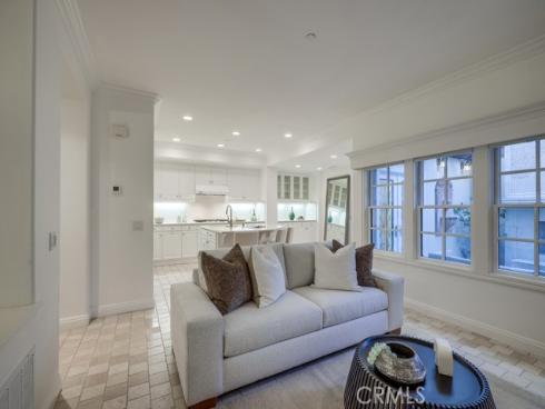 2569 Bungalow Place, Corona del Mar, CA
