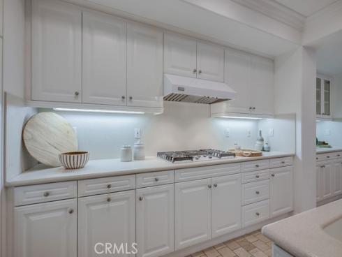 2569 Bungalow Place, Corona del Mar, CA