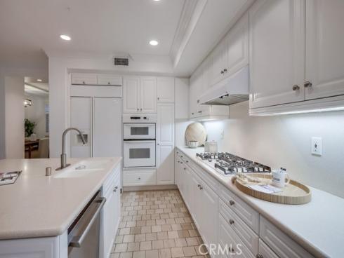 2569 Bungalow Place, Corona del Mar, CA