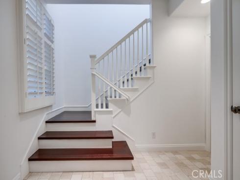 2569 Bungalow Place, Corona del Mar, CA