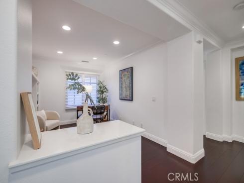 2569 Bungalow Place, Corona del Mar, CA