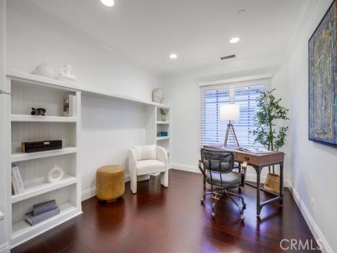 2569 Bungalow Place, Corona del Mar, CA