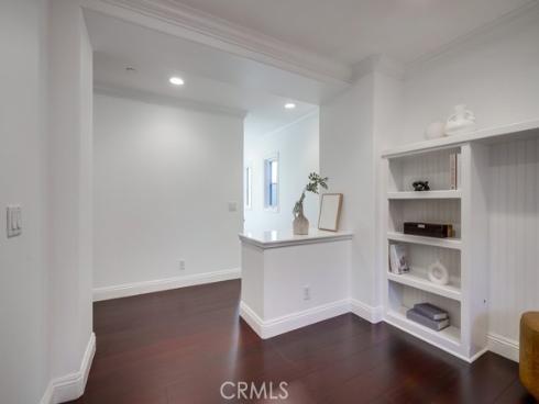 2569 Bungalow Place, Corona del Mar, CA