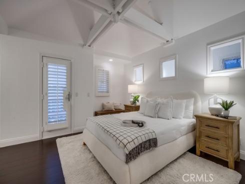 2569 Bungalow Place, Corona del Mar, CA