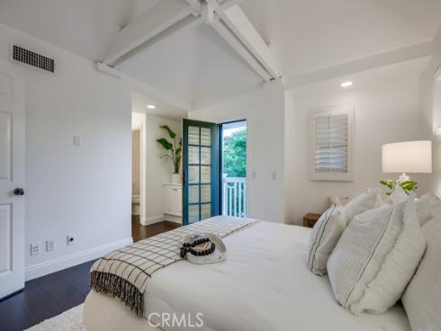 2569 Bungalow Place, Corona del Mar, CA