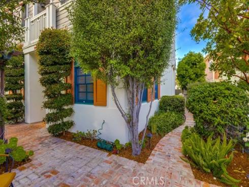 2569 Bungalow Place, Corona del Mar, CA