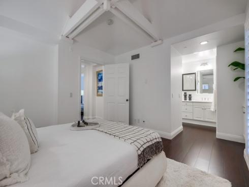 2569 Bungalow Place, Corona del Mar, CA