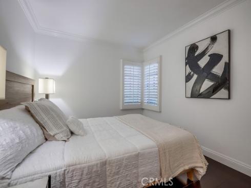 2569 Bungalow Place, Corona del Mar, CA