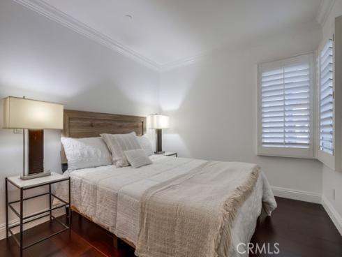 2569 Bungalow Place, Corona del Mar, CA