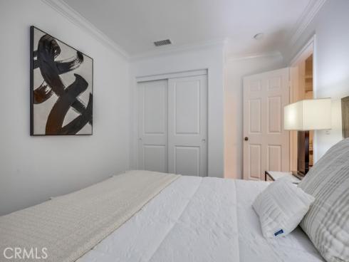 2569 Bungalow Place, Corona del Mar, CA