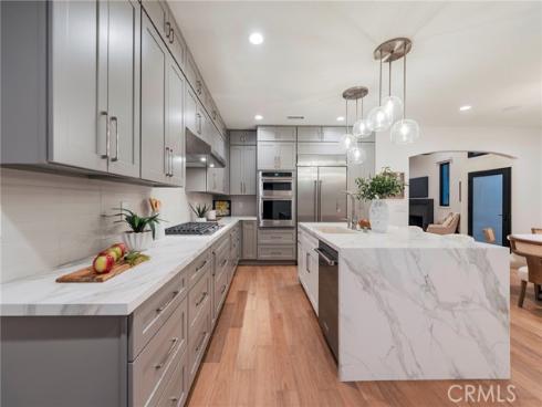 35  Beachcomber   Drive, Corona del Mar, CA