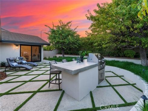 35  Beachcomber   Drive, Corona del Mar, CA