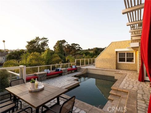 633 Rockford Road, Corona del Mar, CA